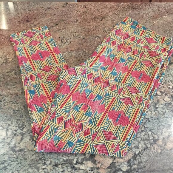 LuLaRoe Pants - TC NWOT LuLaRoe Leggings BB11‎ 4590